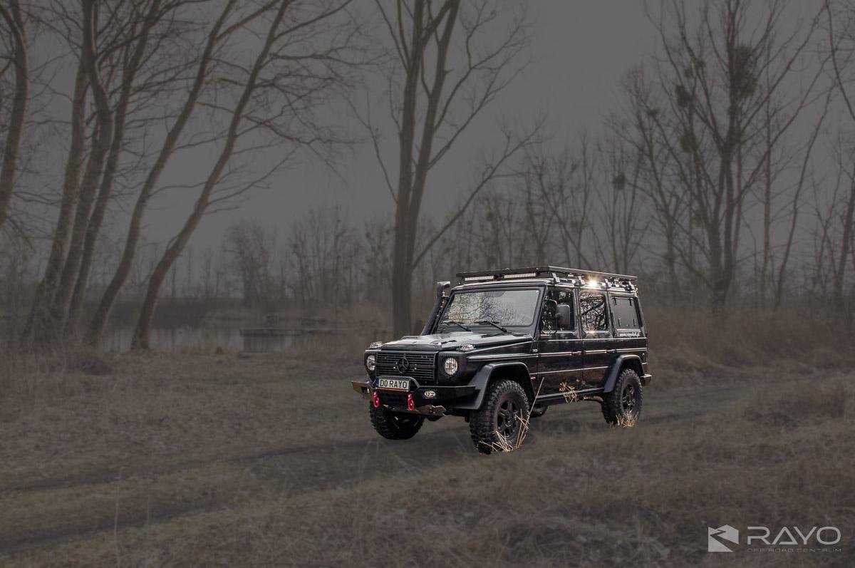 #5 Mercedes Benz G customs RAYO off-road centrum