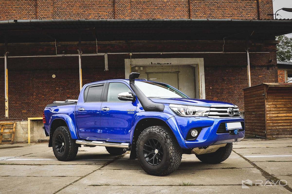 #7 Toyota Hilux Arctic Truck by RAYO off road centrum 4x4