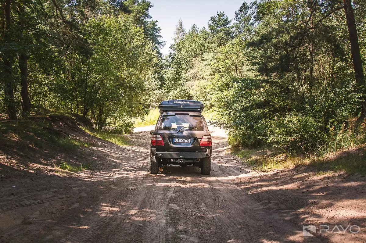 #10 Toyota Land Cruiser 100 by RAYO off road centrum 4x4