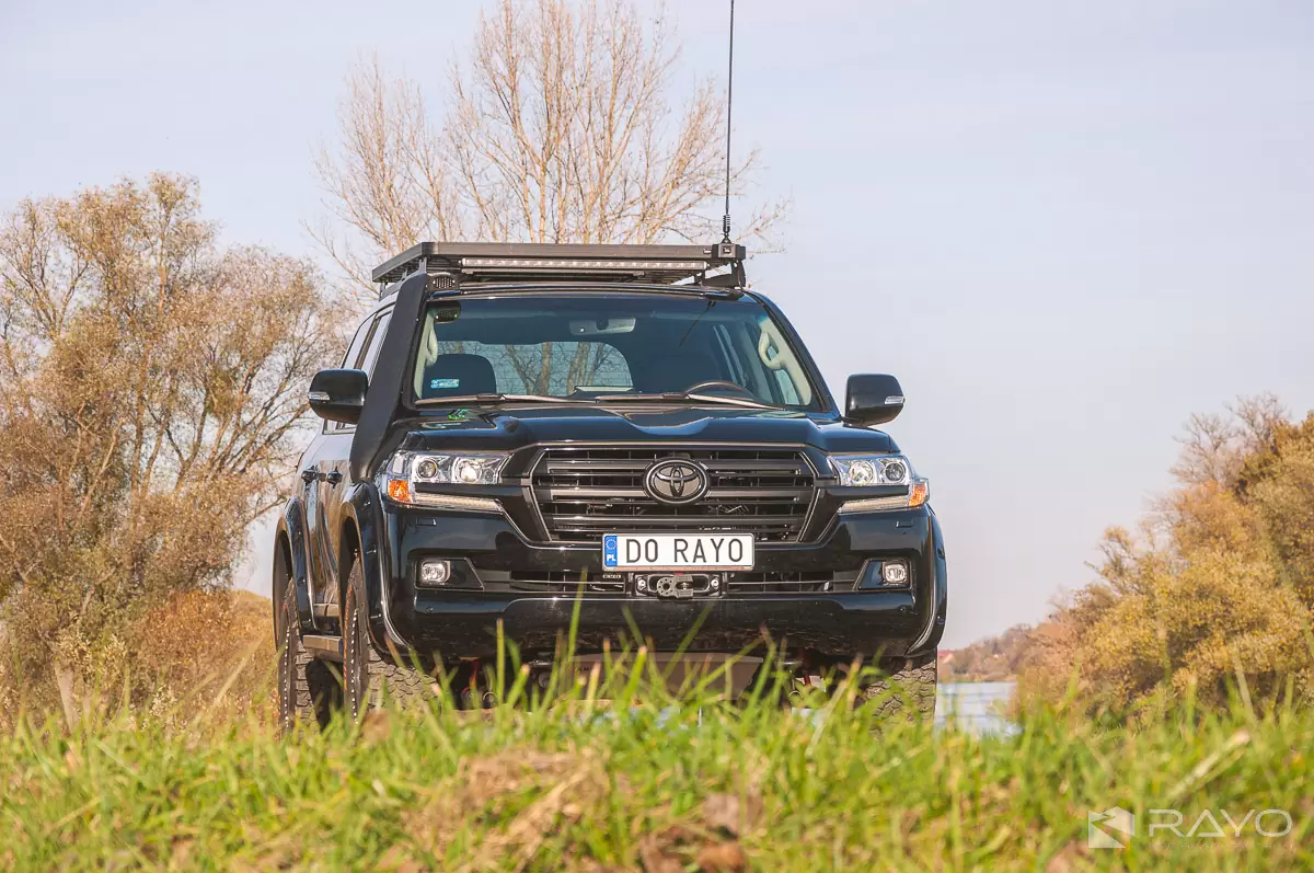 #12 Toyota Land Cruiser 200 by RAYO off road centrum 4x4