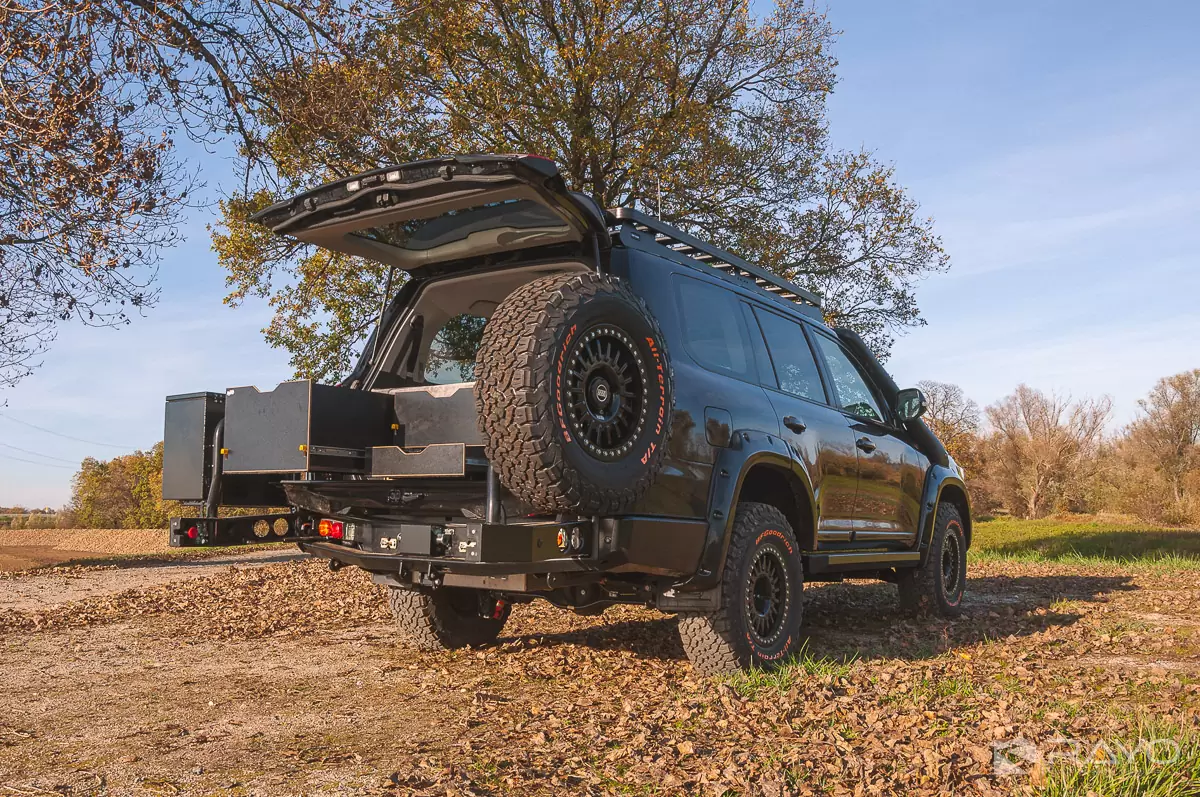 #12 Toyota Land Cruiser 200 by RAYO off road centrum 4x4