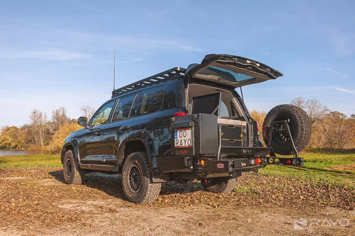 #12 Toyota Land Cruiser 200 by RAYO off road centrum 4x4