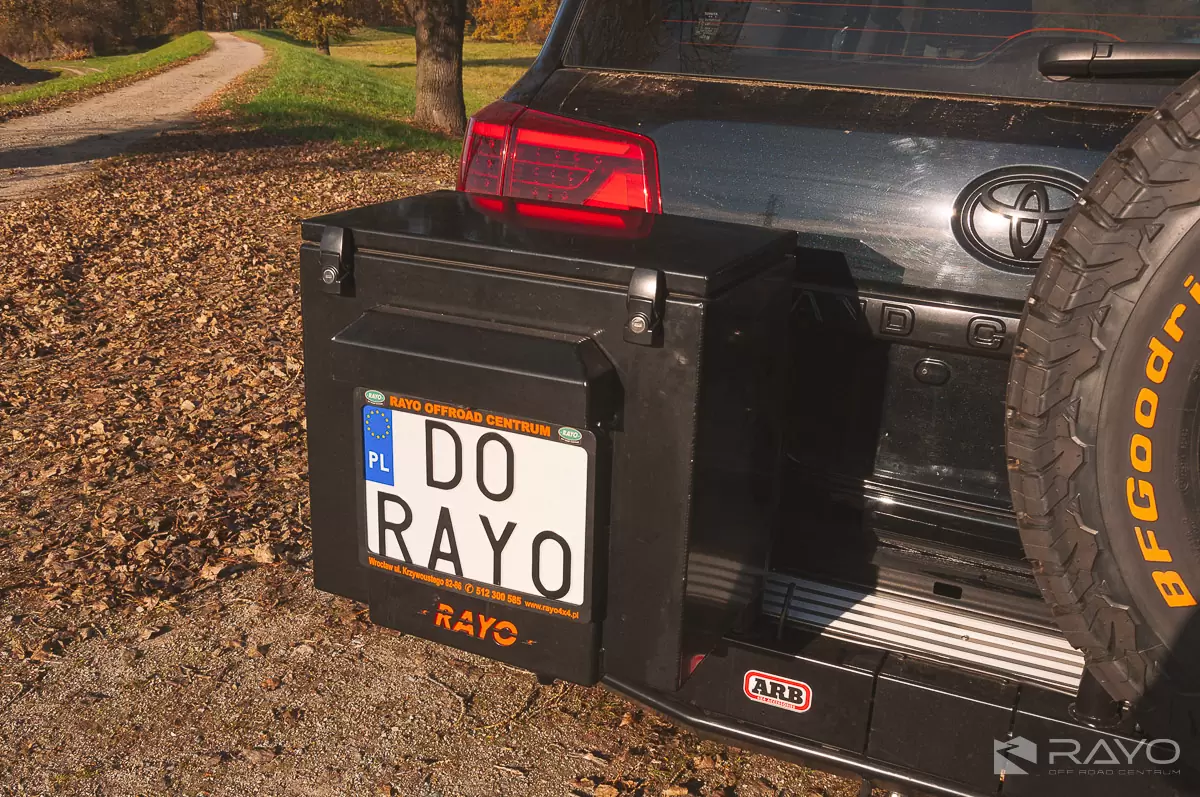 #12 Toyota Land Cruiser 200 by RAYO off road centrum 4x4