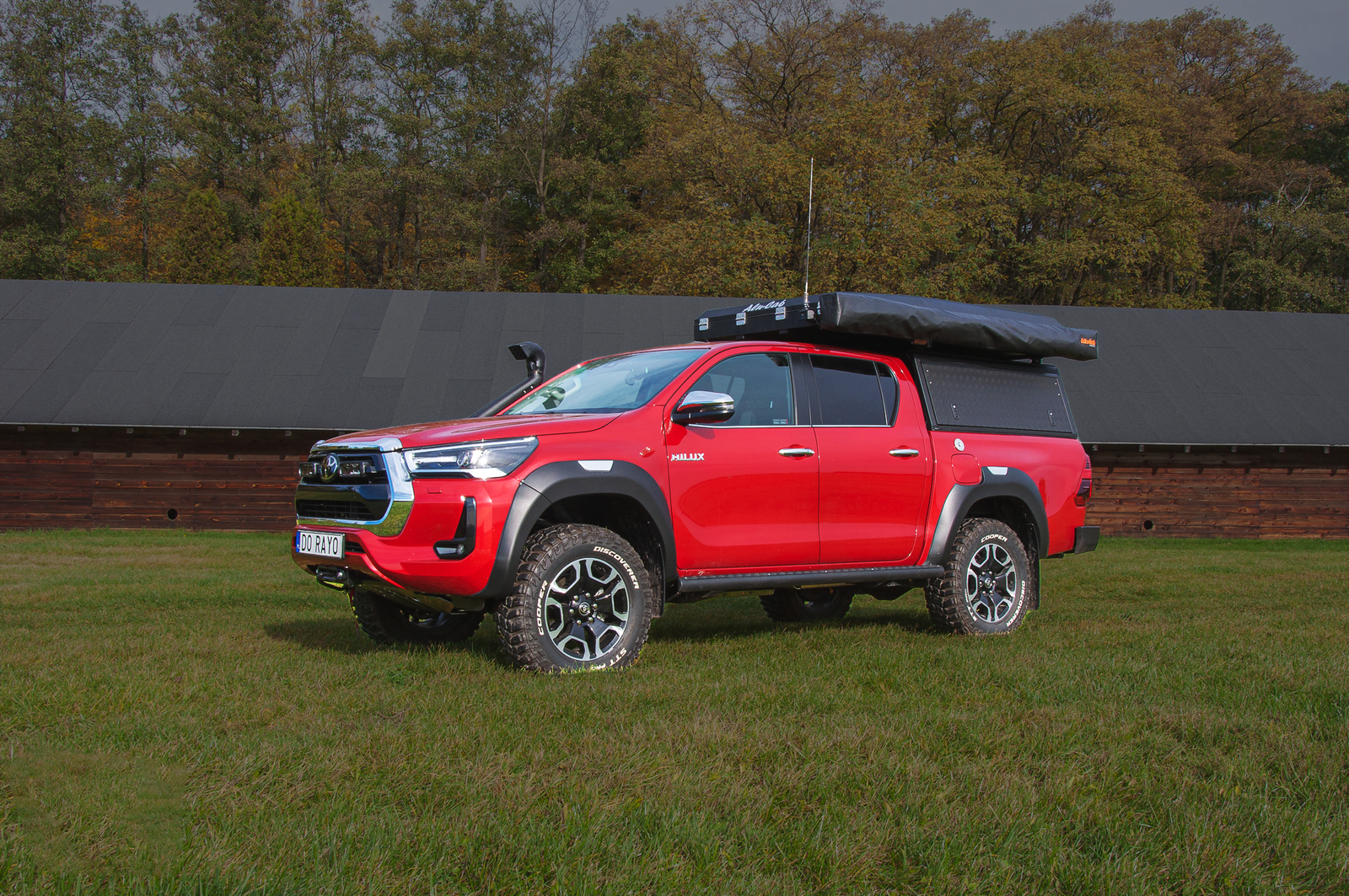 Toyota Hilux Canopy Camper / Toyota Hilux Hard Top