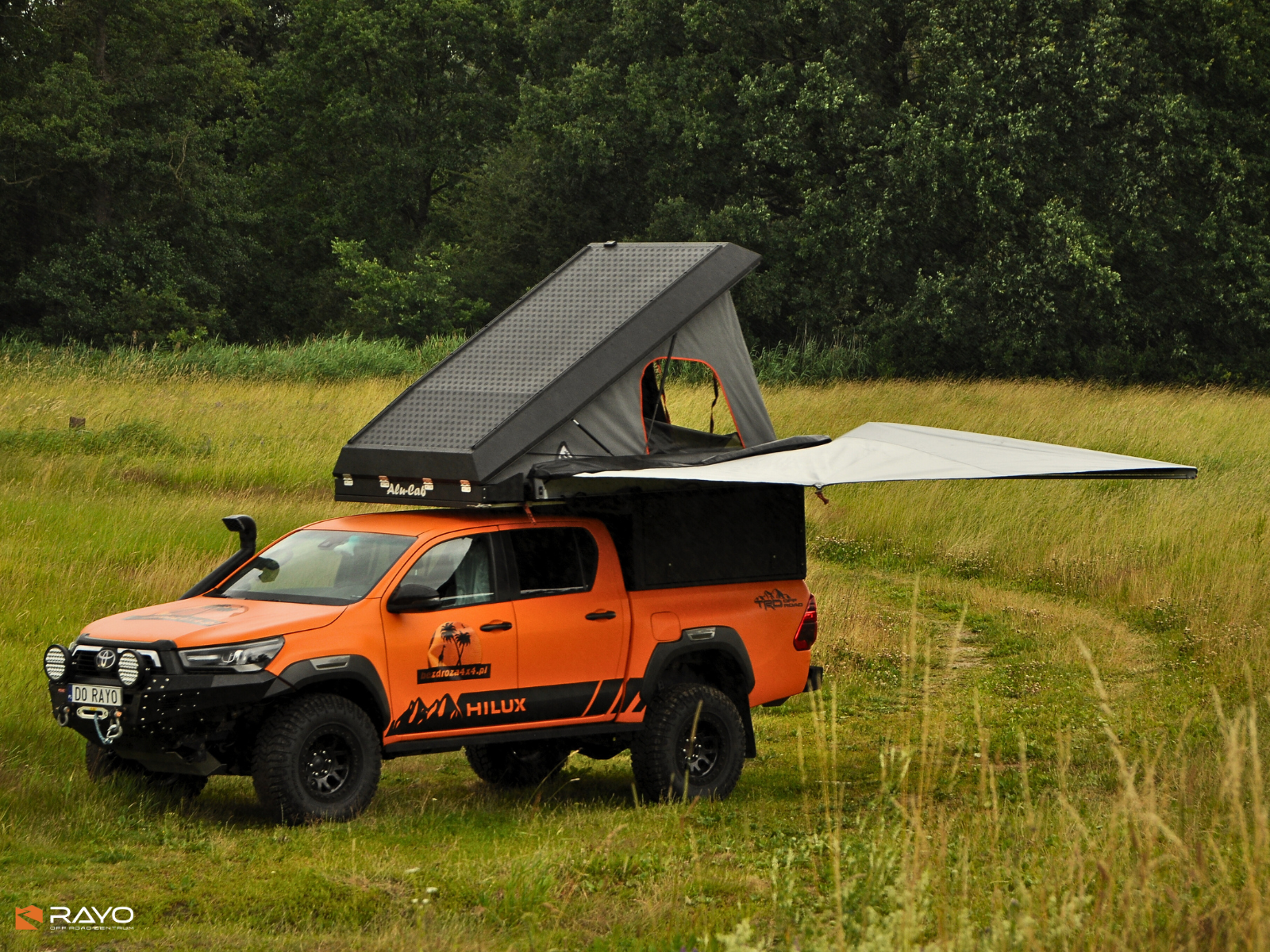 Toyota Hilux Alu-Cab Canopy Camper i ARB OME BP-51